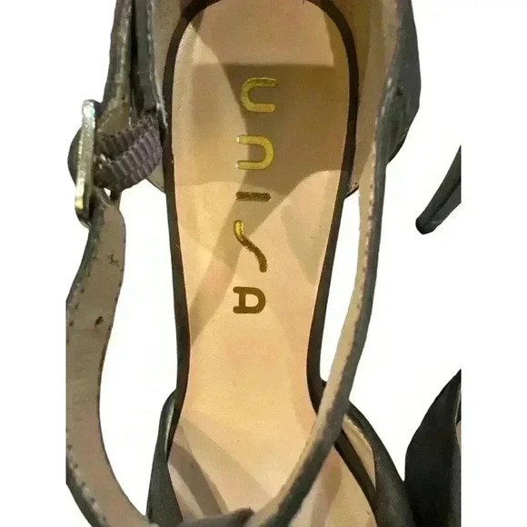 Unisa Mary Jane Peeptoe Heels in Size 7M, Pre-Owned - Picture 6 of 8